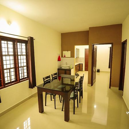 Kananam Retrteat Hotel Todupulai Екстериор снимка